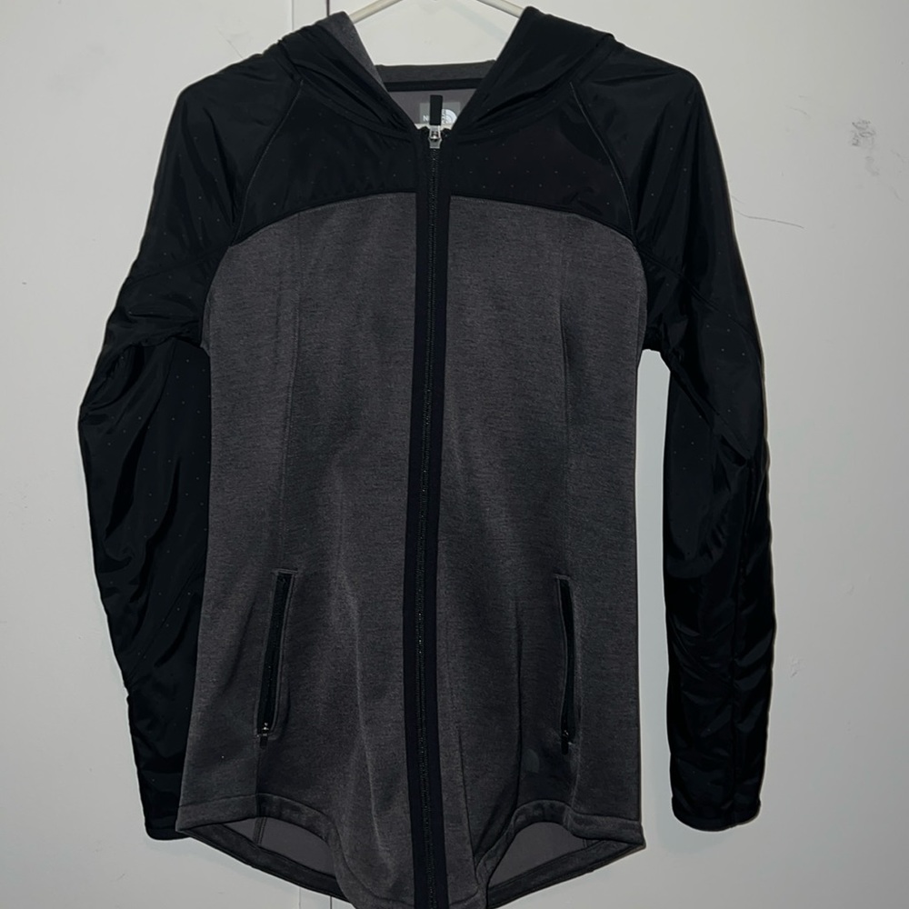 The north face jacket size small